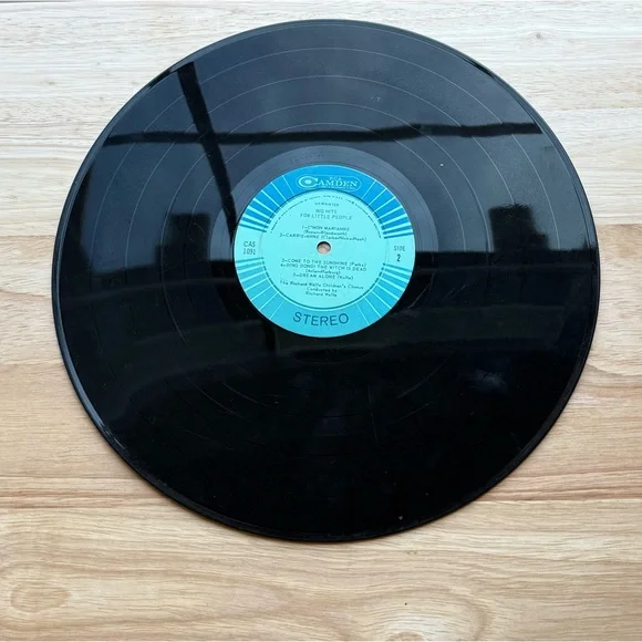 Camden Vinyl Record with Blue Label “Big Hits For Little People” - Picture 2 of 4